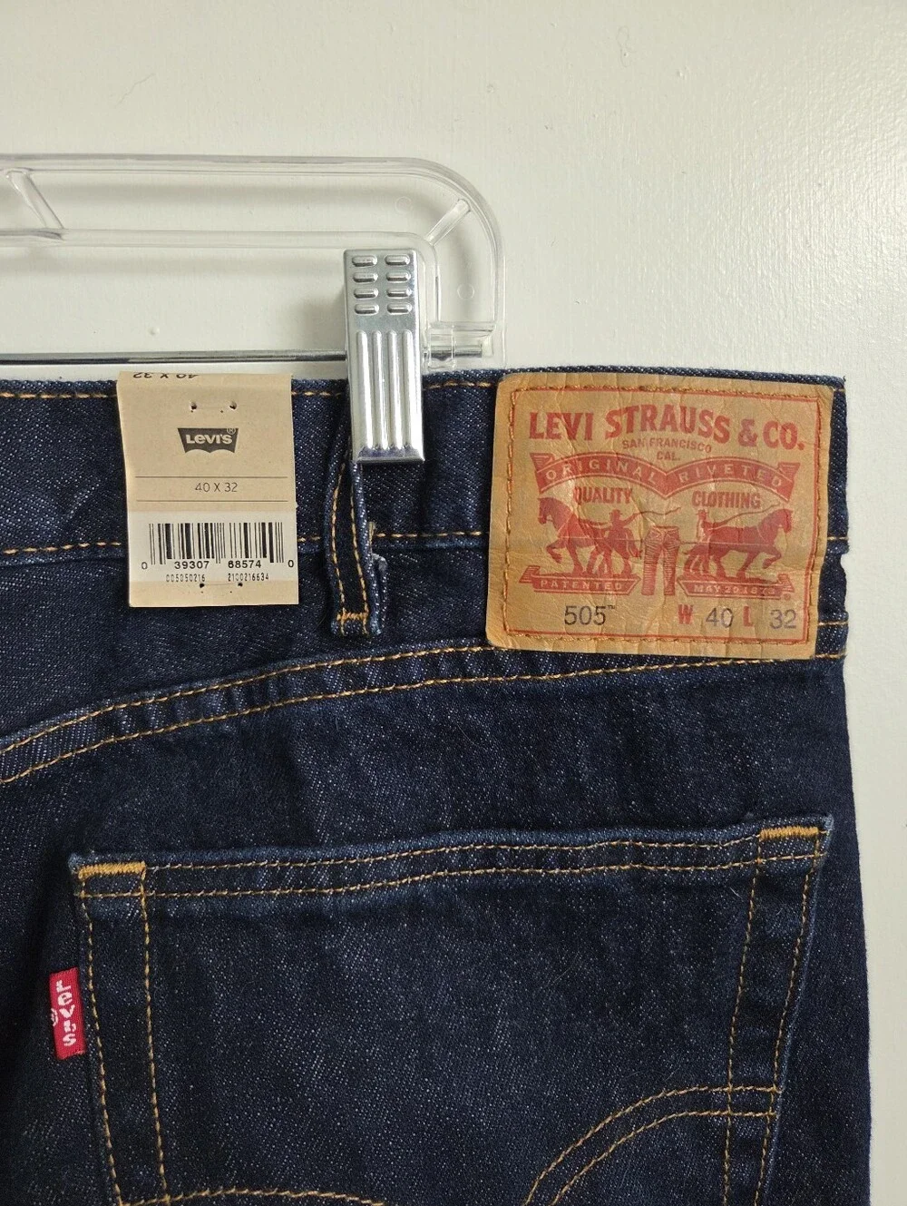 LEVI'S Men's 505 Relaxed Fit Straight Leg Denim Jeans Dark Wash Size 40x32 NEW